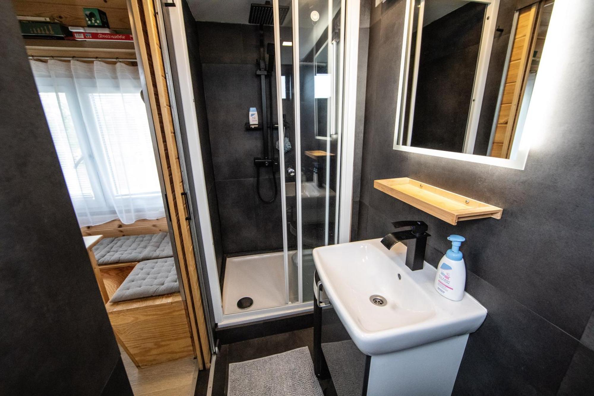 Tiny House - Chatka V Rezi U Prahy Husinec  Exterior photo